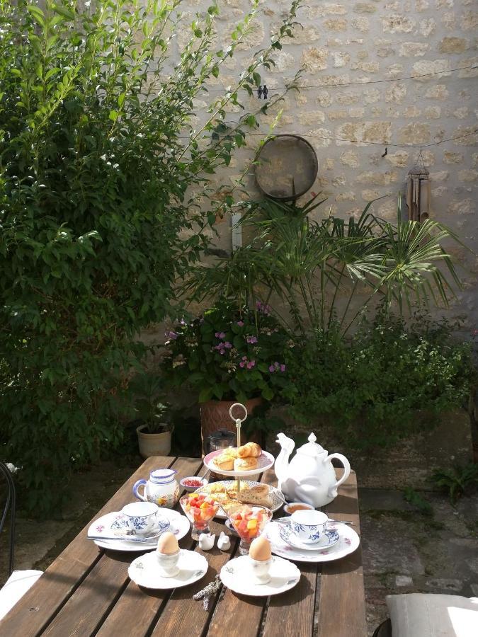 Quai Des Fleurs Bed & Breakfast Saint-Savinien Luaran gambar