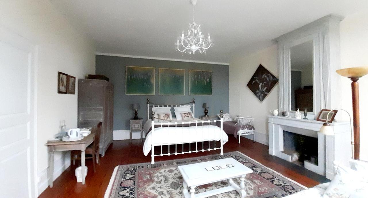 Quai Des Fleurs Bed & Breakfast Saint-Savinien Luaran gambar